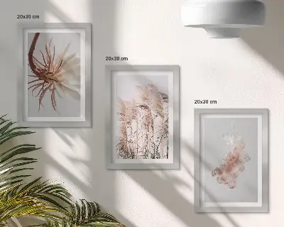 Galerie de perete cu flori set armonios cu plante pe fundal deschis