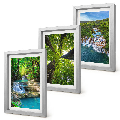 Galerie de perete Cascade într-o pădure verde cu apă cristalină