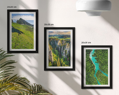 Set 3 tablouri Peisaje montane verzi cu râu și stânci