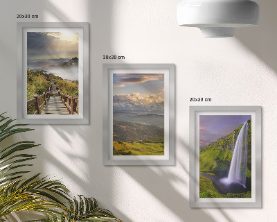 Galerie de perete Peisaje montane pitorești cu o cascadă și o potecă