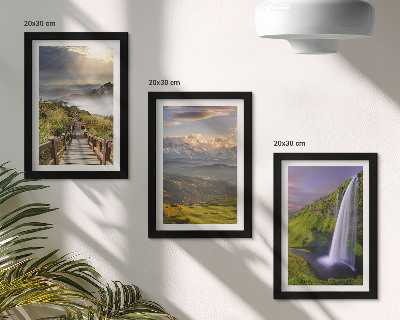 Galerie de perete Peisaje montane pitorești cu o cascadă și o potecă