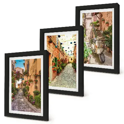 Set 3 tablouri cu străzi fermecătoare și flori într-o atmosferă italiană