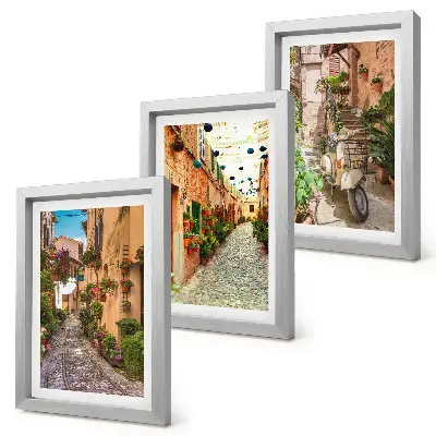 Set 3 tablouri cu străzi fermecătoare și flori într-o atmosferă italiană
