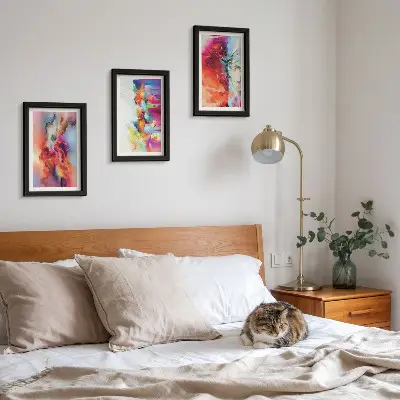 Set de 3 tablouri cu abstracțiuni colorate și siluete dinamice