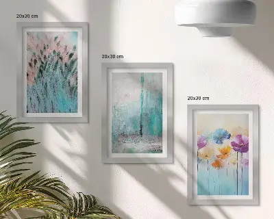 Set 3 tablouri cu flori pe un fundal de culori pastelate și modele delicate