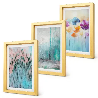 Set 3 tablouri cu flori pe un fundal de culori pastelate și modele delicate
