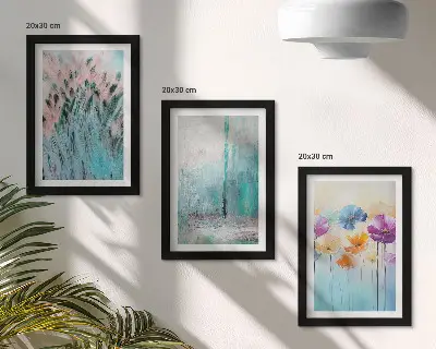 Set 3 tablouri cu flori pe un fundal de culori pastelate și modele delicate