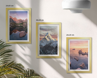 Set 3 tablouri Peisaje montane cu apă și stânci în fundal