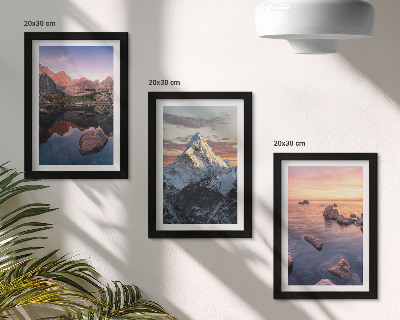 Set 3 tablouri Peisaje montane cu apă și stânci în fundal