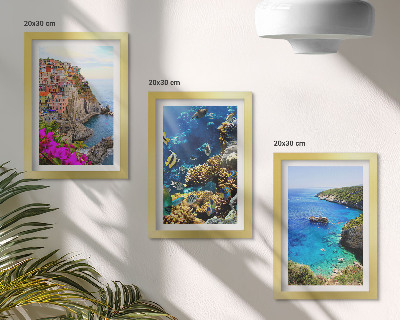 Galerie de perete Vederi la mare cu case colorate și recif de corali