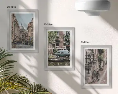 Set de 3 tablouri cu vederi liniștite ale clădirilor din oraș