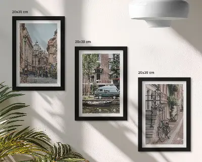 Set de 3 tablouri cu vederi liniștite ale clădirilor din oraș