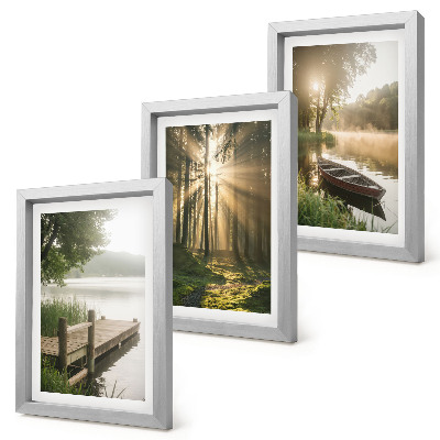 Set 3 tablouri Un lac liniștit, o pădure și o barcă în ceața dimineții