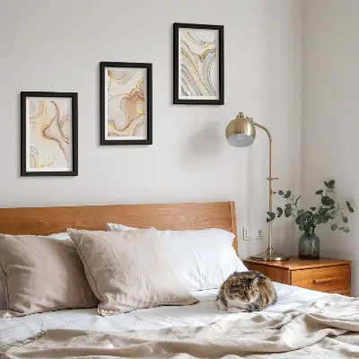 Set 3 tablouri cu motive abstracte liniare pentru un decor elegant