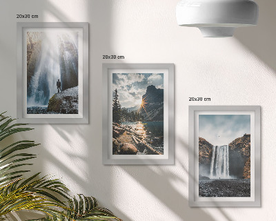 Set 3 tablouri Cascade în munți cu peisaje naturale frumoase