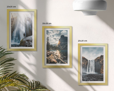 Set 3 tablouri Cascade în munți cu peisaje naturale frumoase