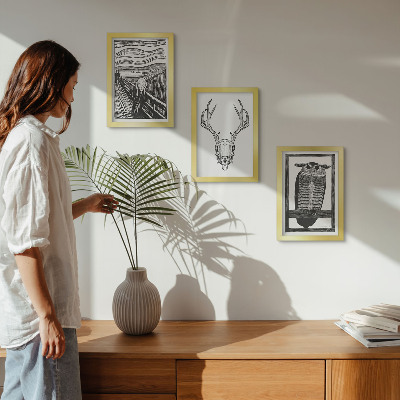 Set 3 tablouri Inspirat de imaginea Scream cu un craniu și o bufniță într-un stil grafic