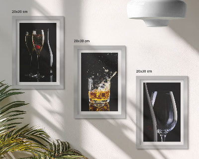 Set 3 tablouri Pahare de vin și whisky pe fundal negru