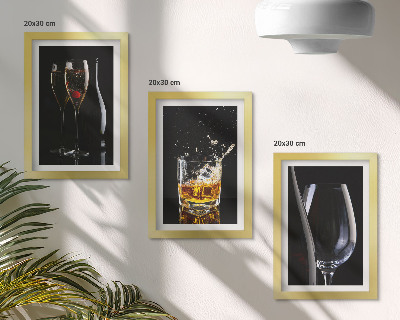 Set 3 tablouri Pahare de vin și whisky pe fundal negru