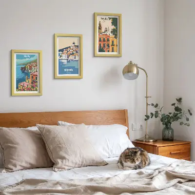 Set de 3 tablouri cu peisaje urbane din orașe europene și clădiri colorate
