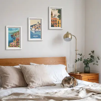 Set de 3 tablouri cu peisaje urbane din orașe europene și clădiri colorate