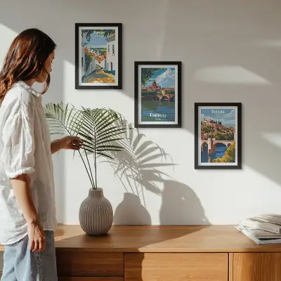 Galerie de perete cu grafică în stil retro a orașelor celebre