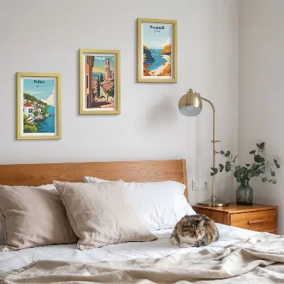 Galerie de perete cu peisaje pitorești în stil retro