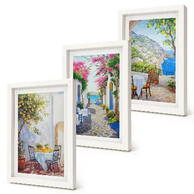 Set de 3 tablouri cu străzi fermecătoare, plante înflorite și priveliști spre mare