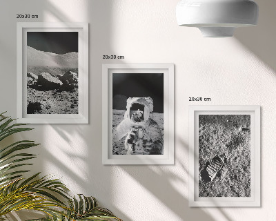 Galerie de perete Fotografii pe Lună cu astronaut și amprentă
