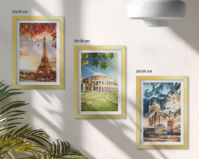 Set 3 tablouri Monumente ale Europei în culorile calde ale peisajului