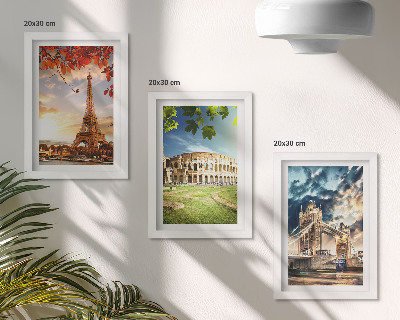 Set 3 tablouri Monumente ale Europei în culorile calde ale peisajului
