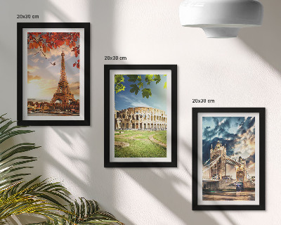 Set 3 tablouri Monumente ale Europei în culorile calde ale peisajului