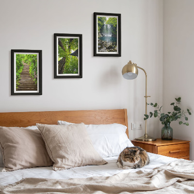 Set 3 tablouri Cale de pădure cu cascadă și vegetație verde