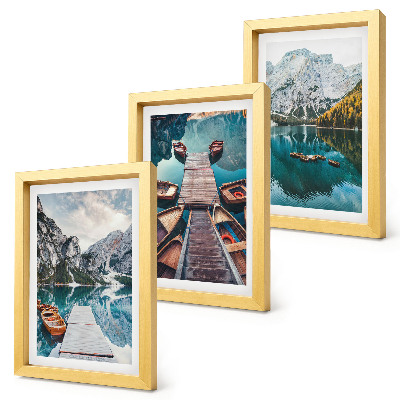 Set 3 tablouri Un lac cu diguri de lemn și munți