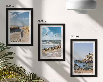 Galerie de perete Plajă cu alee de lemn, mare și stânci de pe litoral