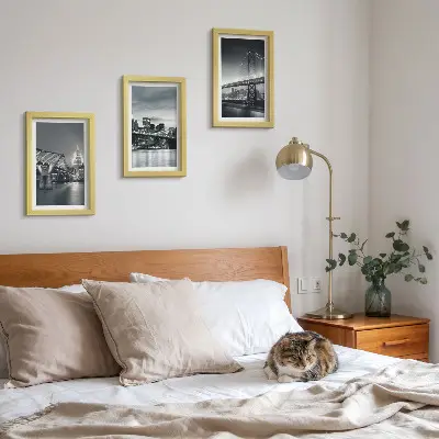 Set 3 tablouri cu poduri și arhitectură urbană în nuanțe de gri