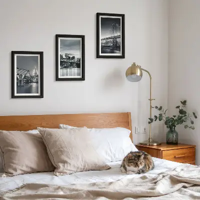 Set 3 tablouri cu poduri și arhitectură urbană în nuanțe de gri