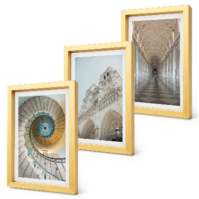 Galerie de perete Scara în spirală a catedralei, vedere a fațadei clădirii și un coridor placat cu gresie