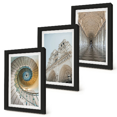 Galerie de perete Scara în spirală a catedralei, vedere a fațadei clădirii și un coridor placat cu gresie