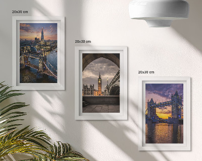 Set 3 tablouri Vederi ale orașului cu poduri și turnuri cu ceas