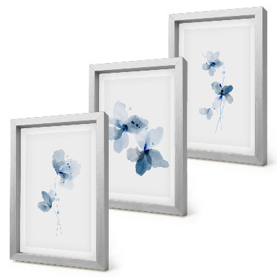 Set 3 tablouri Flori în nuanțe de albastru pe un fundal deschis