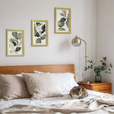 Galerie de perete cu ilustrații de frunze delicate în stil boho