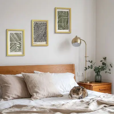 Set de 3 tablouri cu modele de linii și forme în nuanțe de verde