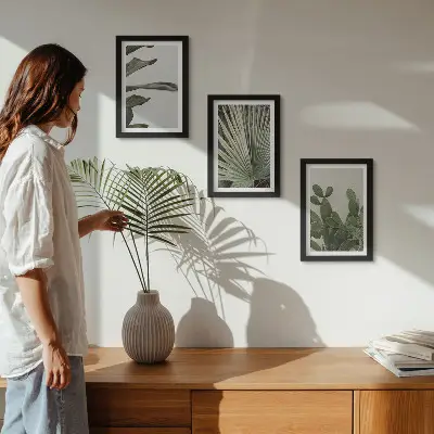 Set de 3 tablouri cu frunze de plante tropicale în culori pastelate