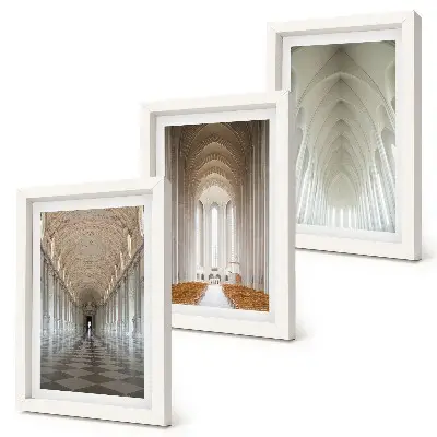 Set de 3 tablouri cu interioare de clădiri istorice și catedrale