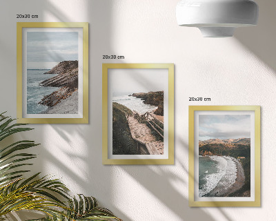 Set 3 tablouri Vederi la mare cu stânci și peisaje de plajă