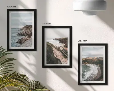 Set 3 tablouri cu vederi la mare, stânci și peisaje de plajă