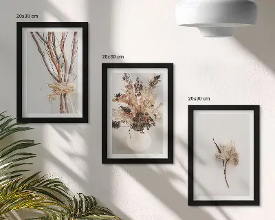 Galerie de perete cu flori și ramuri în stil minimalist natural