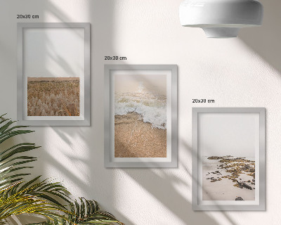 Galerie de perete Plajă cu valuri și pietre de mare vara