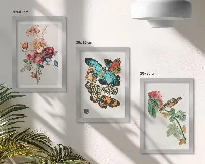 Galerie de perete cu flori, fluturi și o pasăre în nuanțe pastelate